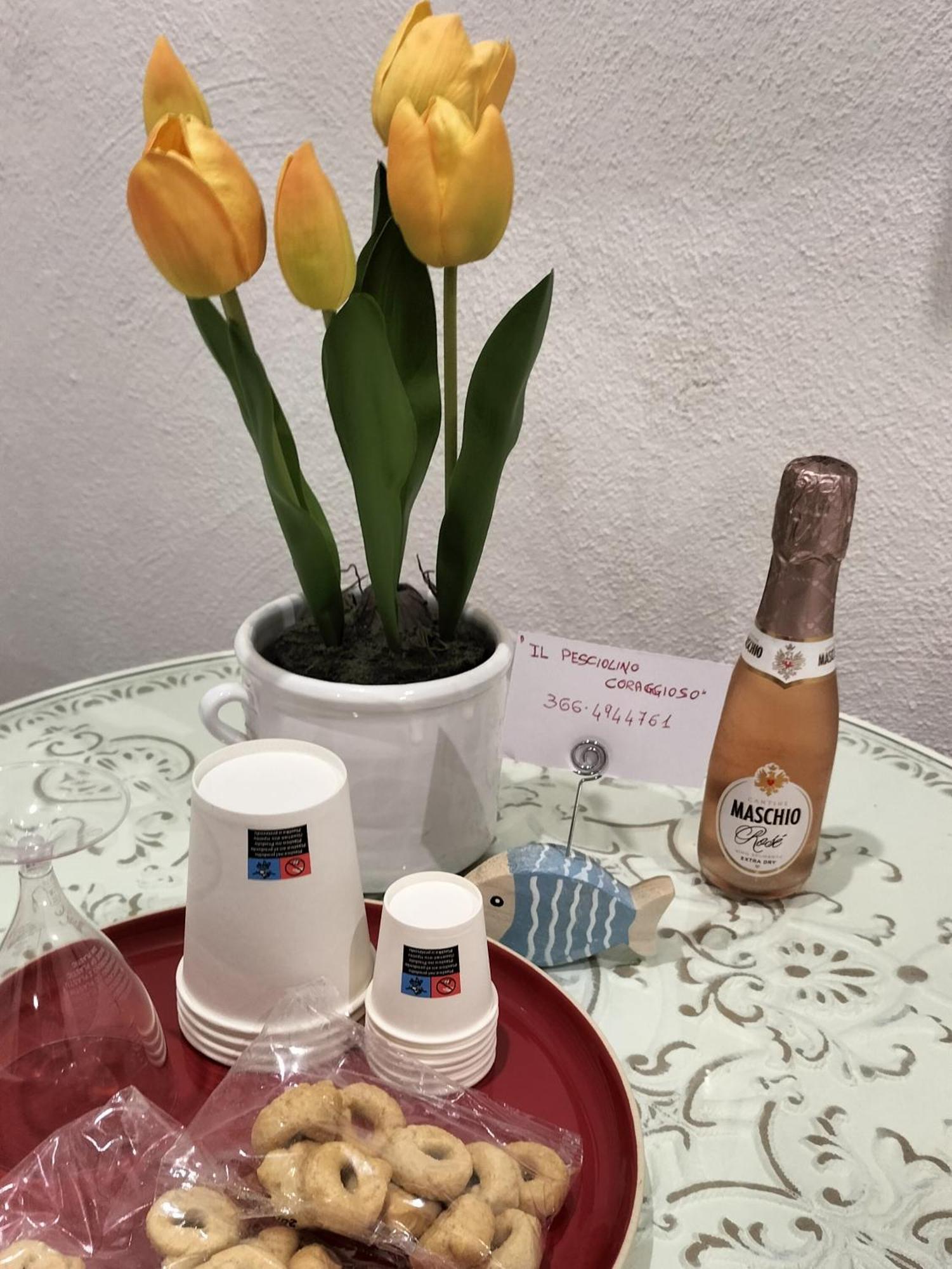 Il Pesciolino Coraggioso Apartment Bari Bagian luar foto